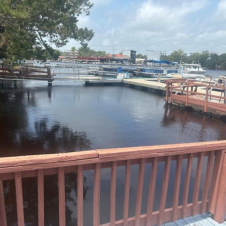 Good Times Motel And Marina Steinhatchee Экстерьер фото