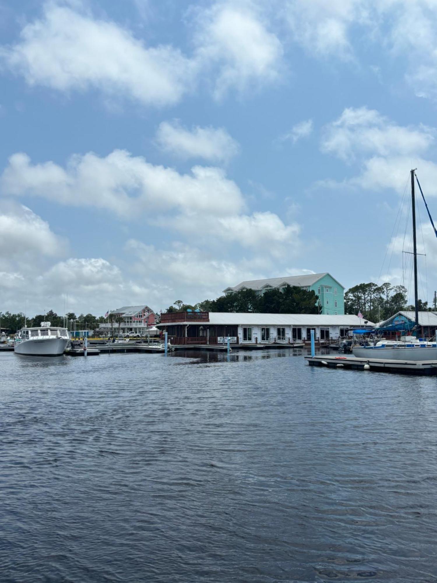 Good Times Motel And Marina Steinhatchee Экстерьер фото